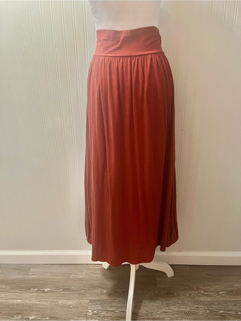 Garnet Hill Burnt Orange Maxi Skirt with Wide Waistband. Perfect Fall Skirt - Picture 4 of 8